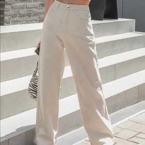 wide legged pants